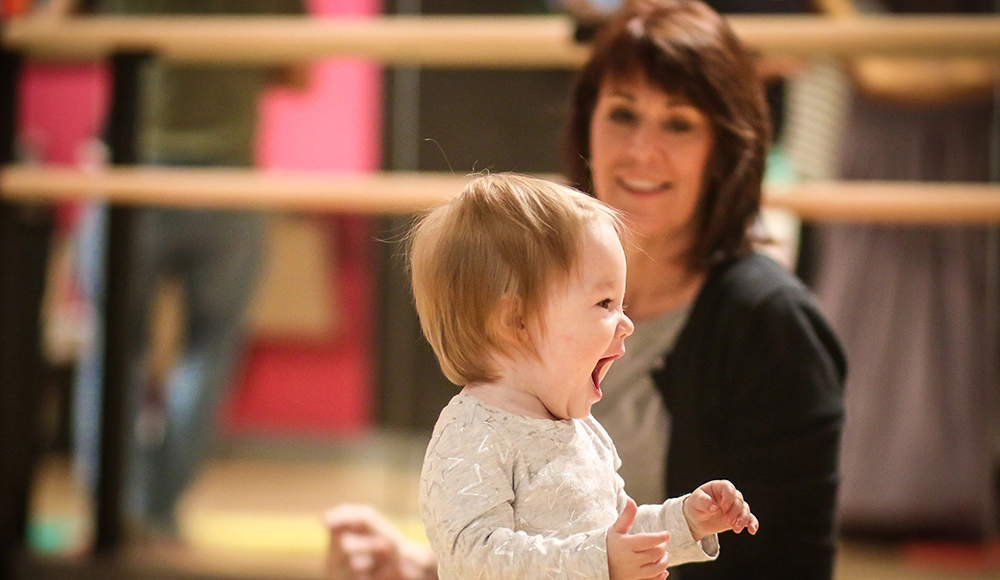 baby-mommy-dance-classes-salsa-with-silvia